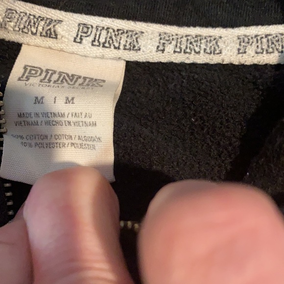 A black pink Sweatshirt was zipper - Picture 3 of 4